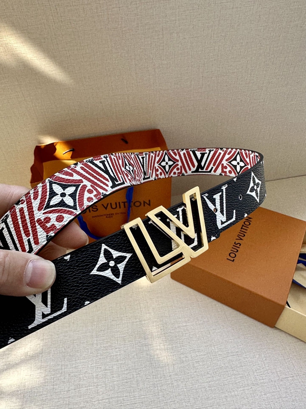 激安ルイヴィトンベルト背面デザイン